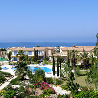 Flat in Republic of Cyprus, Eparchia Pafou, Paphos, 94 sq.m.