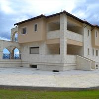 Villa in Greece, Central Macedonia, Center, 600 sq.m.