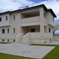 Villa in Greece, Central Macedonia, Center, 600 sq.m.