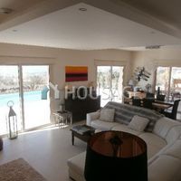 Villa in Republic of Cyprus, Eparchia Pafou, 210 sq.m.