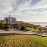 Villa in Greece, 300 sq.m.