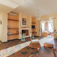 Villa in Greece, 300 sq.m.