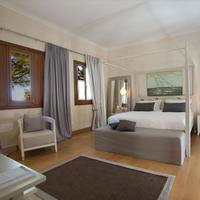 Villa in Greece, Ionian Islands, Lefkada, 656 sq.m.