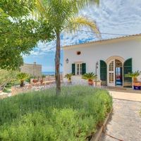 Вилла в Испании, Канарские Острова, Санта-Крус-де-ла-Пальма, 357 кв.м.