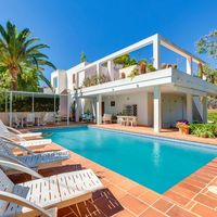 Villa in Spain, Canary Islands, Santa Cruz de la Palma, 400 sq.m.