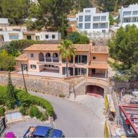 Villa in Spain, Canary Islands, Santa Cruz de la Palma, 524 sq.m.