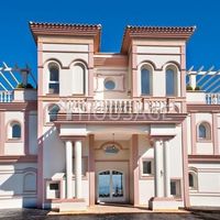 Villa in Spain, Andalucia, 768 sq.m.