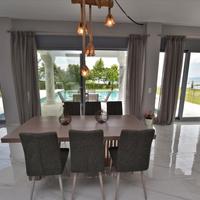 Villa in Greece, Central Macedonia, Center, 250 sq.m.