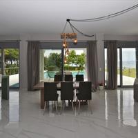 Villa in Greece, Central Macedonia, Center, 250 sq.m.