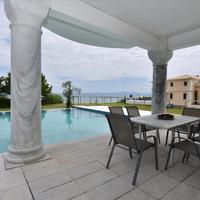 Villa in Greece, Central Macedonia, Center, 250 sq.m.