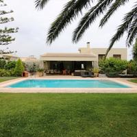Villa in Greece, Crete, Irakleion, 550 sq.m.