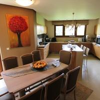 Villa in Greece, Crete, Irakleion, 550 sq.m.