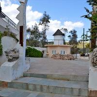 Villa in Greece, Attica, Athens, 330 sq.m.