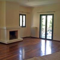 Таунхаус в Греции, Аттика, Афины, 220 кв.м.