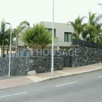 Villa in Spain, Canary Islands, Santa Cruz de Tenerife, 330 sq.m.