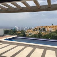 Apartment in Spain, Canary Islands, Santa Cruz de Tenerife, 702 sq.m.