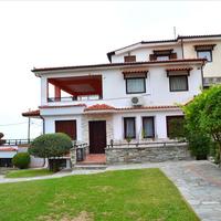 Villa in Greece, Central Macedonia, Center, 442 sq.m.