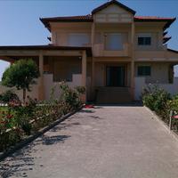 Villa in Greece, Central Macedonia, Center, 323 sq.m.