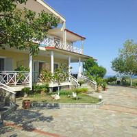 Villa in Greece, Central Macedonia, Center, 400 sq.m.