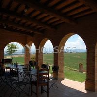 Villa in Italy, Siena, 360 sq.m.