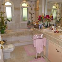 Villa in Greece, Central Macedonia, Center, 300 sq.m.