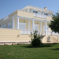 Villa in Greece, Ionian Islands, 346 sq.m.