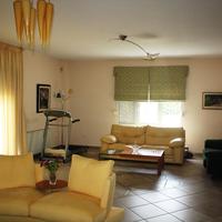 Villa in Greece, Central Macedonia, Center, 610 sq.m.