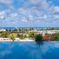 Villa in Republic of Cyprus, Eparchia Pafou, 950 sq.m.