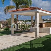 Villa in Republic of Cyprus, Eparchia Pafou, 950 sq.m.