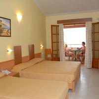 Отель (гостиница) в Греции, Ионические острова