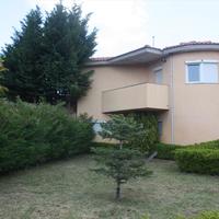Villa in Greece, Central Macedonia, Center, 300 sq.m.