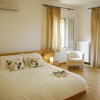 Villa in Greece, Ionian Islands, 350 sq.m.