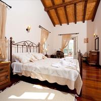 Villa in Greece, Ionian Islands, 445 sq.m.