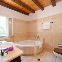 Villa in Greece, Ionian Islands, 445 sq.m.