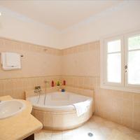 Villa in Greece, Ionian Islands, 445 sq.m.