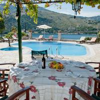Villa in Greece, Ionian Islands, 445 sq.m.