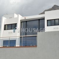 Villa in Spain, Canary Islands, Santa Cruz de Tenerife, 172 sq.m.