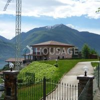 Villa in Italy, Como, 240 sq.m.