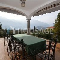 Villa in Italy, Como, 600 sq.m.