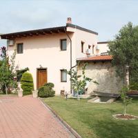 Villa in Greece, Central Macedonia, Center, 390 sq.m.