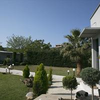 Villa in Greece, Central Macedonia, Center, 330 sq.m.