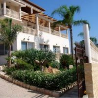 Villa in Republic of Cyprus, Eparchia Pafou, 450 sq.m.