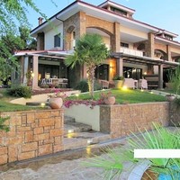 Villa in Greece, Central Macedonia, Center, 400 sq.m.