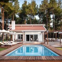 Villa in Greece, Central Macedonia, Center, 330 sq.m.