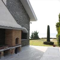Villa in Greece, Central Macedonia, Center, 1000 sq.m.