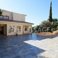 Villa in Republic of Cyprus, Eparchia Pafou, 400 sq.m.