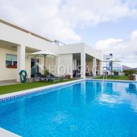 Villa in Spain, Canary Islands, Santa Cruz de Tenerife, 2100 sq.m.