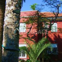 Villa in Spain, Canary Islands, Santa Cruz de Tenerife, 1502 sq.m.