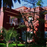 Villa in Spain, Canary Islands, Santa Cruz de Tenerife, 1502 sq.m.