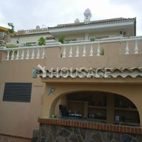 Villa in Spain, Canary Islands, Santa Cruz de Tenerife, 1100 sq.m.